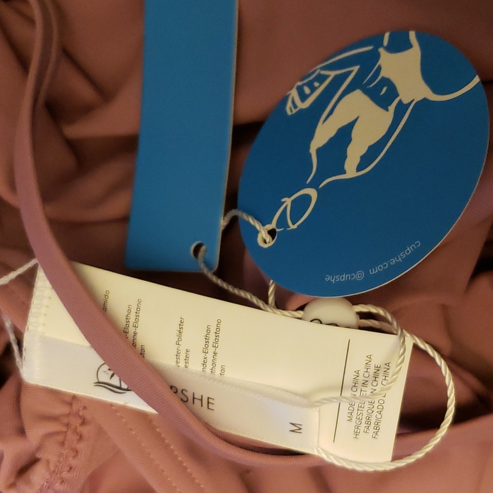 Cupshe Shangrila Solids Keyhole Bandeau One Piece Swimsuit Sizes M and XL - Picture 4 of 4